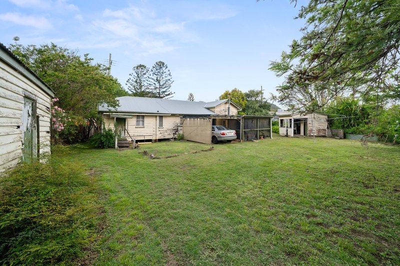 Photo - 252 Ipswich Street, Esk QLD 4312 - Image 7