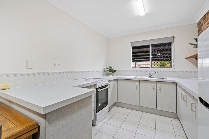 Photo - 2/52 Island Street, Cleveland QLD 4163 - Image 2