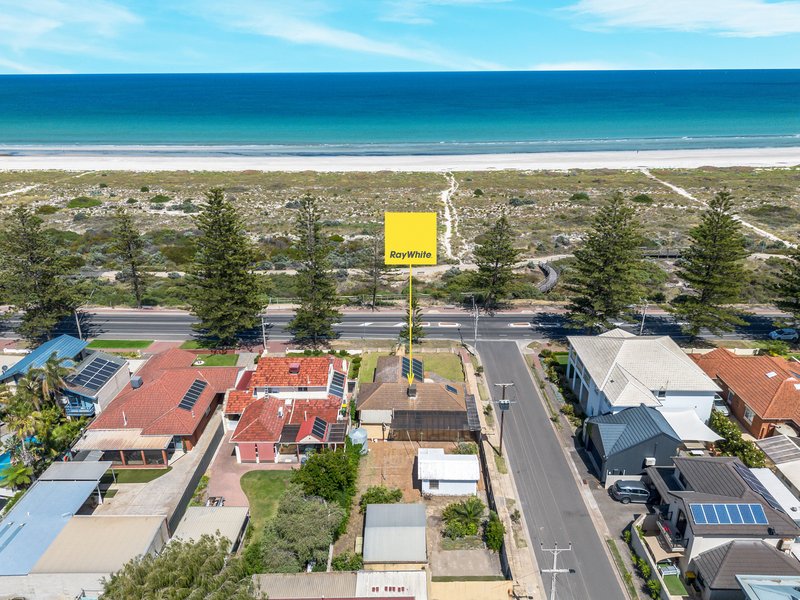 Photo - 252 Lady Gowrie Drive, Largs North SA 5016 - Image 4