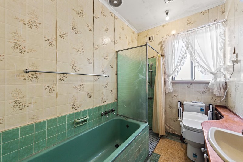 Photo - 252 Lady Gowrie Drive, Largs North SA 5016 - Image 14