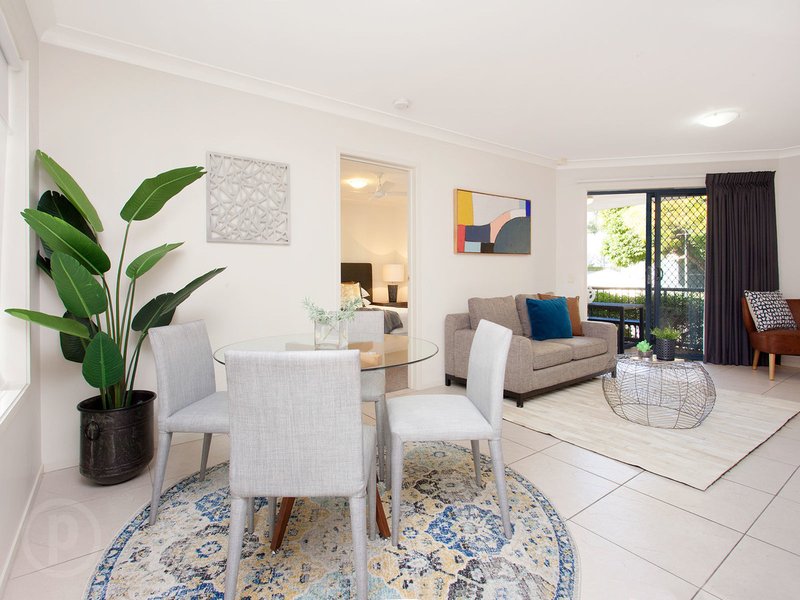 Photo - 2/52 Newstead Terrace, Newstead QLD 4006 - Image 3