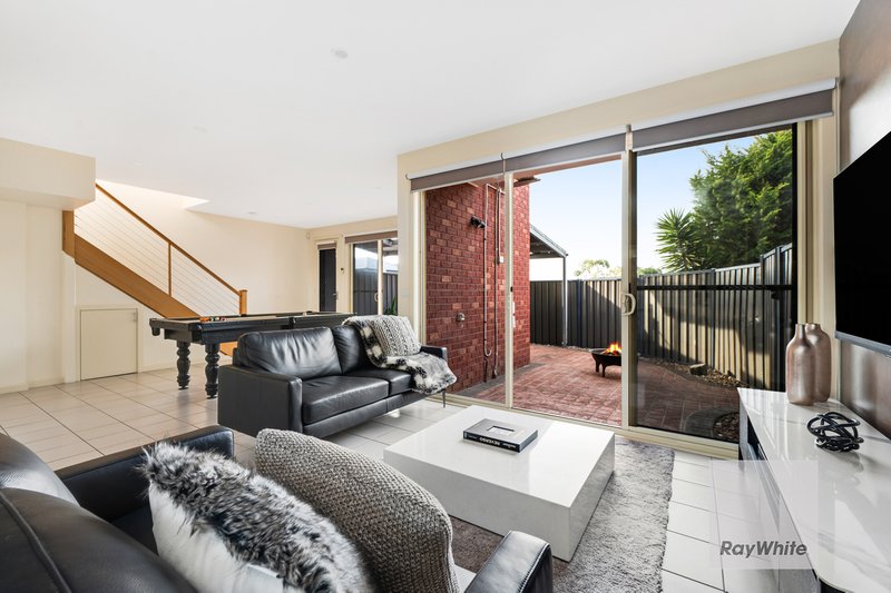 Photo - 2/52 Pascoe Street, Westmeadows VIC 3049 - Image 4