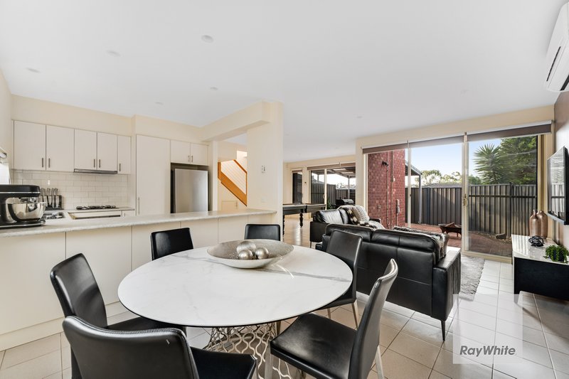 Photo - 2/52 Pascoe Street, Westmeadows VIC 3049 - Image 11