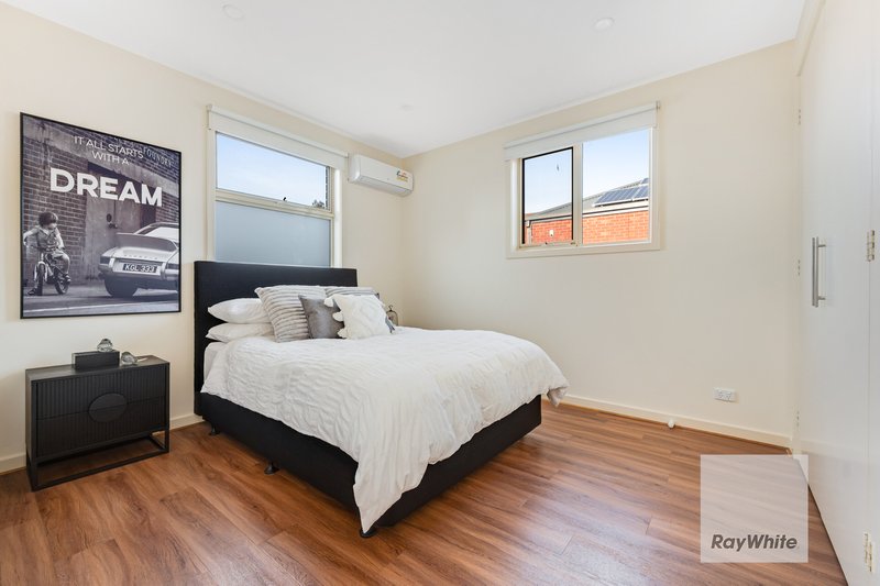 Photo - 2/52 Pascoe Street, Westmeadows VIC 3049 - Image 13