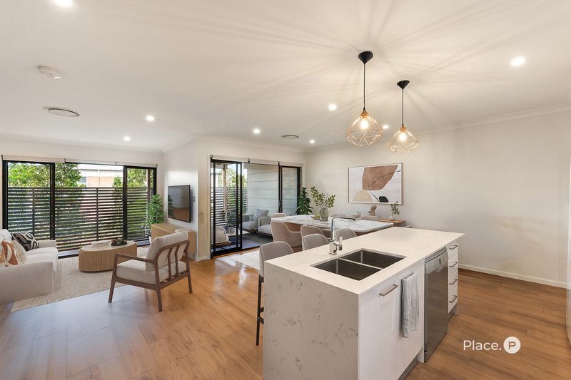 Photo - 2/52 Rawlinson Street, Murarrie QLD 4172 - Image 7