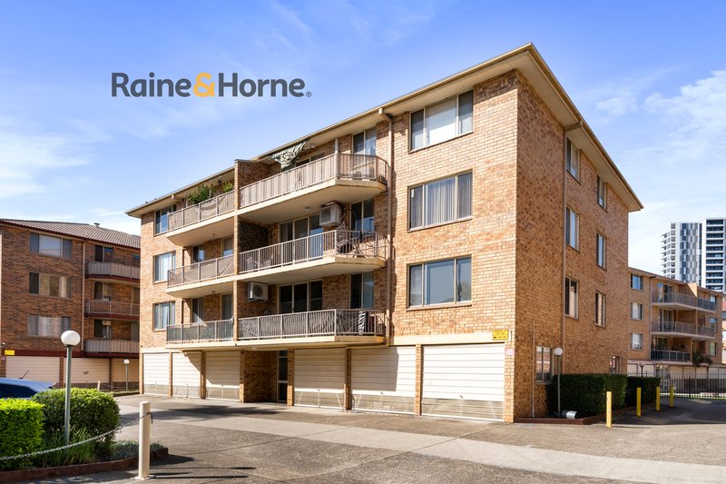 25/2 Riverpark Drive, Liverpool NSW 2170