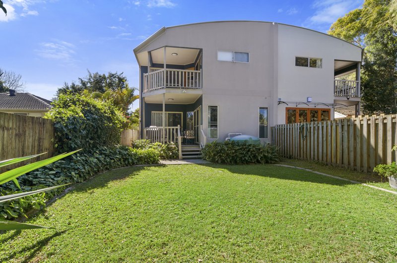 Photo - 2/52 Riverside Drive, Currumbin Waters QLD 4223 - Image 2