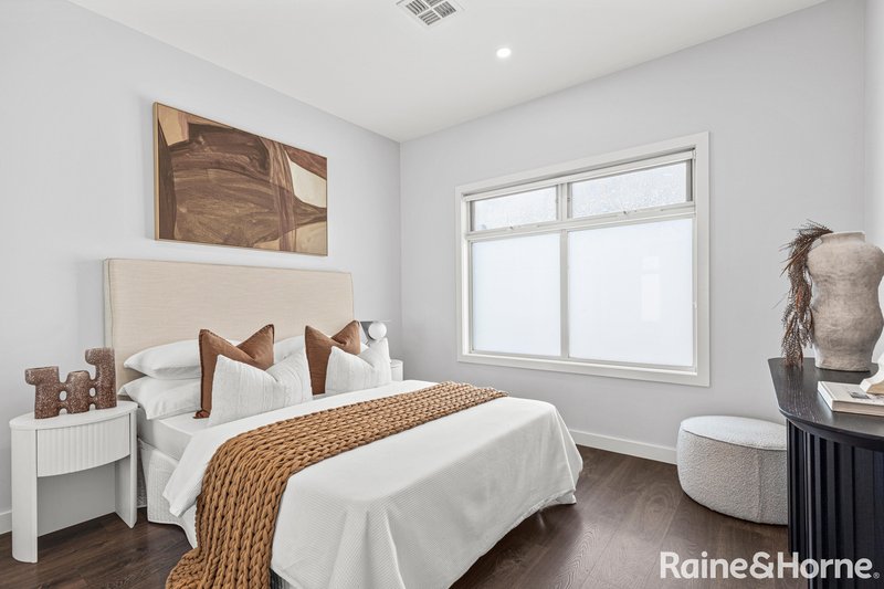 Photo - 2/52 Warwick Road, Pascoe Vale VIC 3044 - Image 8