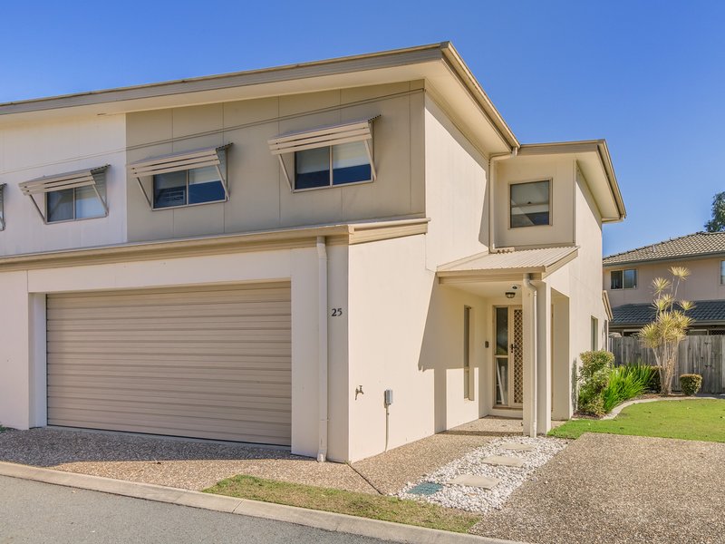 25/2 Weir Drive, Upper Coomera QLD 4209