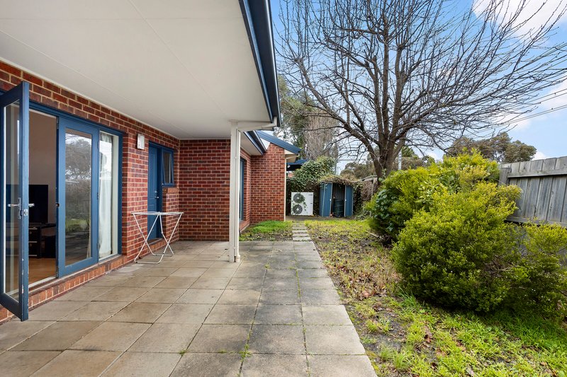 Photo - 2/52 Willesden Road, Hughesdale VIC 3166 - Image 8