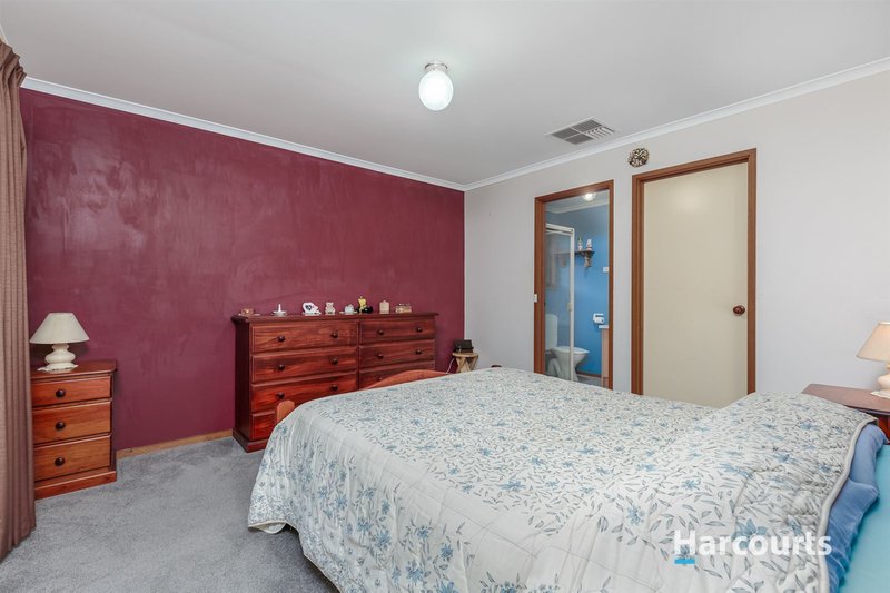 Photo - 252 Windermere Drive, Ferntree Gully VIC 3156 - Image 8