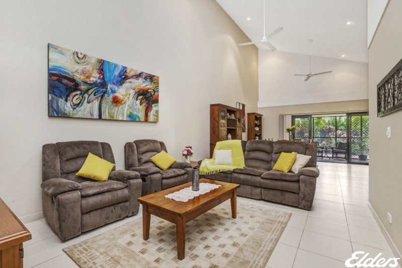 Photo - 2/52 Yirra Crescent, Rosebery NT 0832 - Image 1