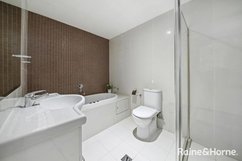 Photo - 25/22-26 Mercer Street, Castle Hill NSW 2154 - Image 6