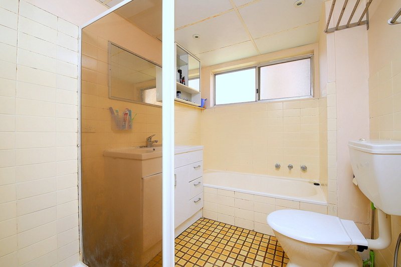 Photo - 25/22-28 Raymond Street, Bankstown NSW 2200 - Image 6