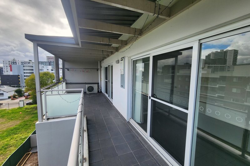 Photo - 25/24 Smythe Street, Merrylands NSW 2160 - Image 10