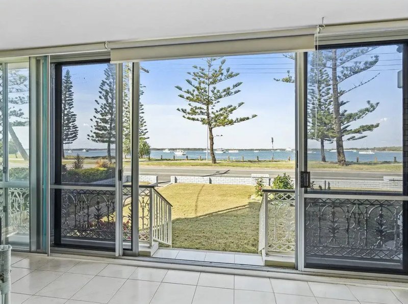 2/526 Marine Parade, Biggera Waters QLD 4216