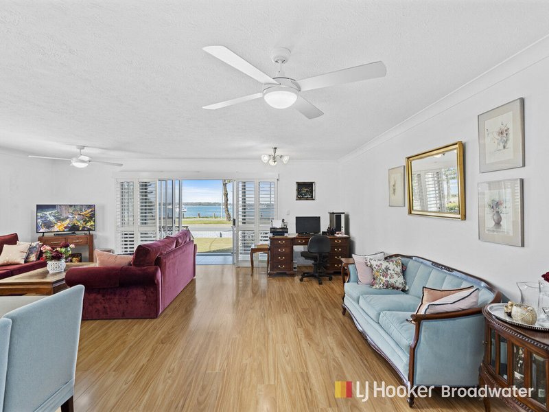 Photo - 2/526 Marine Parade, Biggera Waters QLD 4216 - Image 5