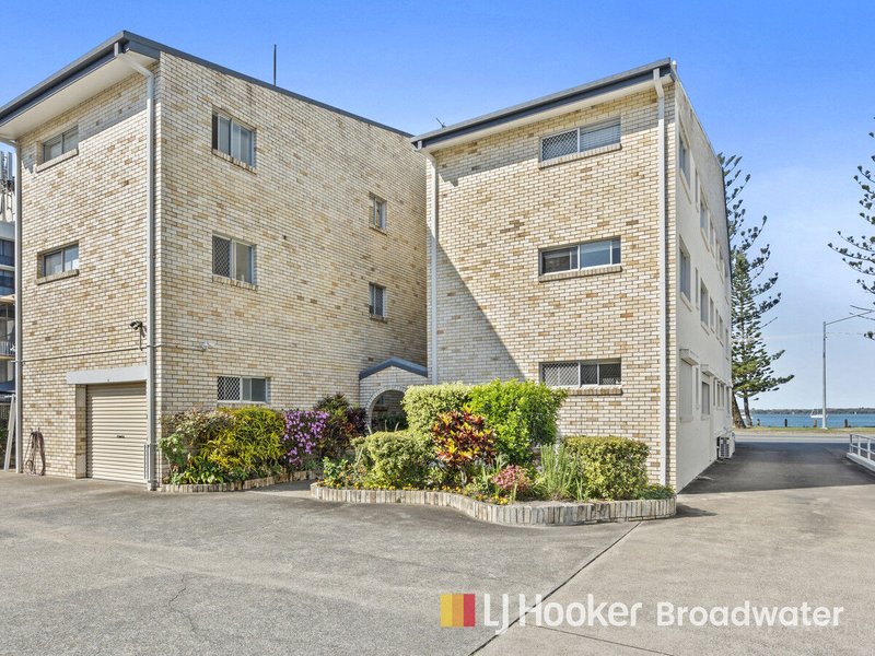 Photo - 2/526 Marine Parade, Biggera Waters QLD 4216 - Image 13