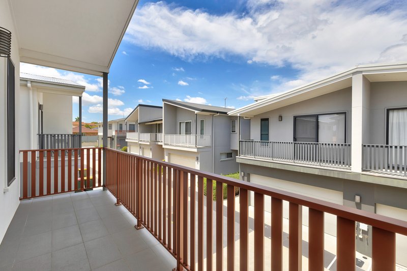 Photo - 25/27 Sunflower Crescent, Calamvale QLD 4116 - Image 10