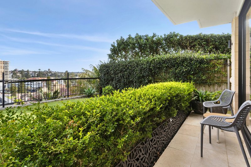 Photo - 2/52a Queenscliff Road, Queenscliff NSW 2096 - Image 6