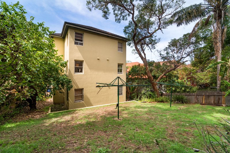 Photo - 2/52a Sir Thomas Mitchell Road, Bondi Beach NSW 2026 - Image 11