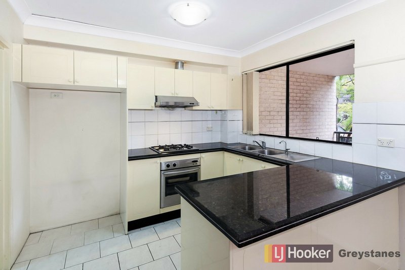 Photo - 25/3-5 Marsden Street, Parramatta NSW 2150 - Image 2