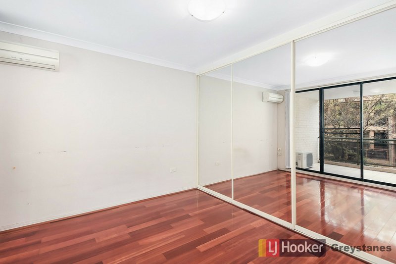 Photo - 25/3-5 Marsden Street, Parramatta NSW 2150 - Image 4