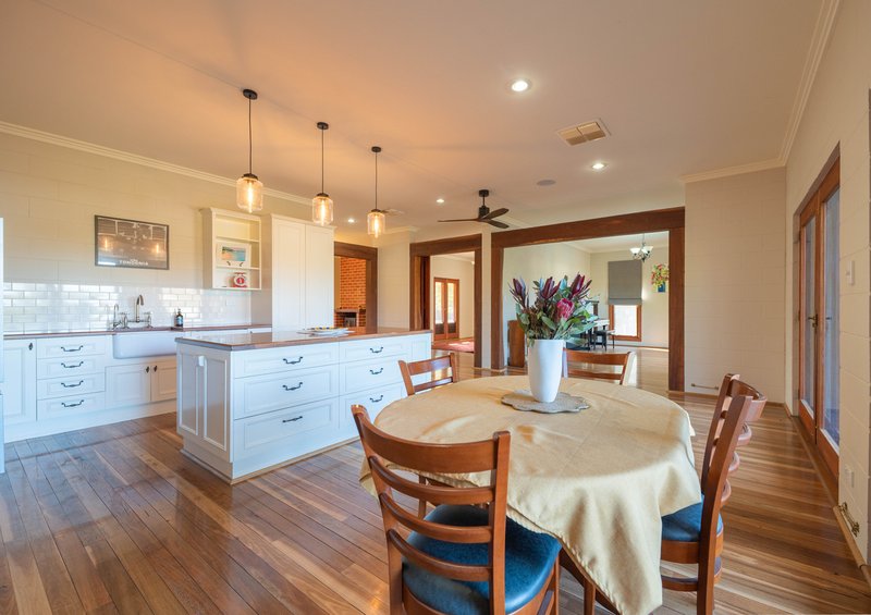 Photo - 253 Farnell Street, Forbes NSW 2871 - Image 9