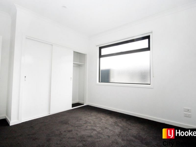 Photo - 2/53 Fulton Street, Clayton VIC 3168 - Image 4