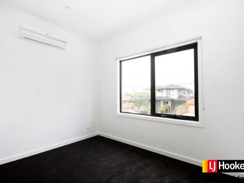 Photo - 2/53 Fulton Street, Clayton VIC 3168 - Image 5