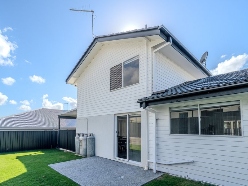 Photo - 2/53 Larbonya Crescent, Capalaba QLD 4157 - Image 2