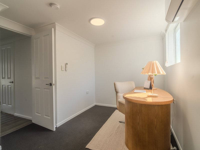 Photo - 2/53 Larbonya Crescent, Capalaba QLD 4157 - Image 11