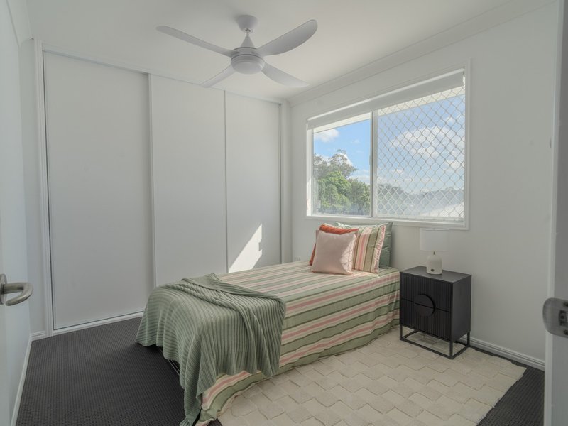 Photo - 2/53 Larbonya Crescent, Capalaba QLD 4157 - Image 13