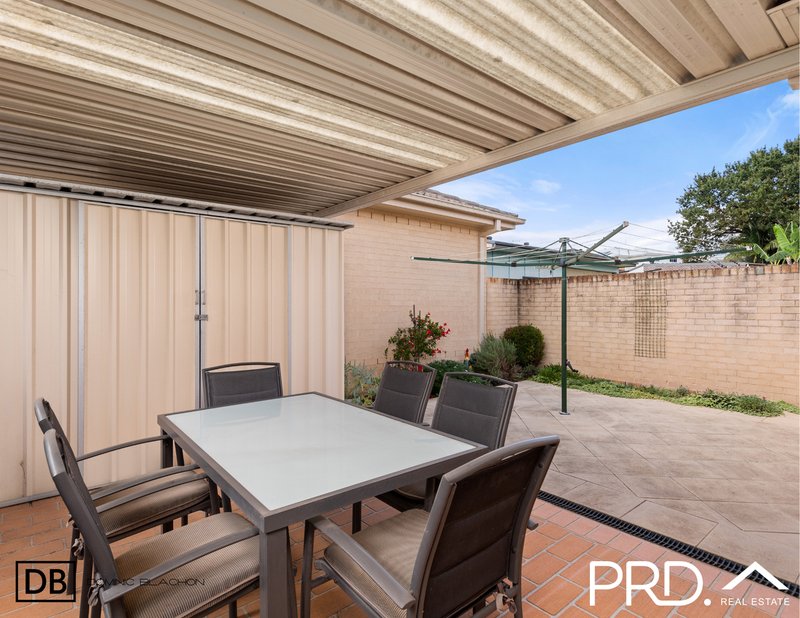 Photo - 2/53 Lucas Road, East Hills NSW 2213 - Image 6