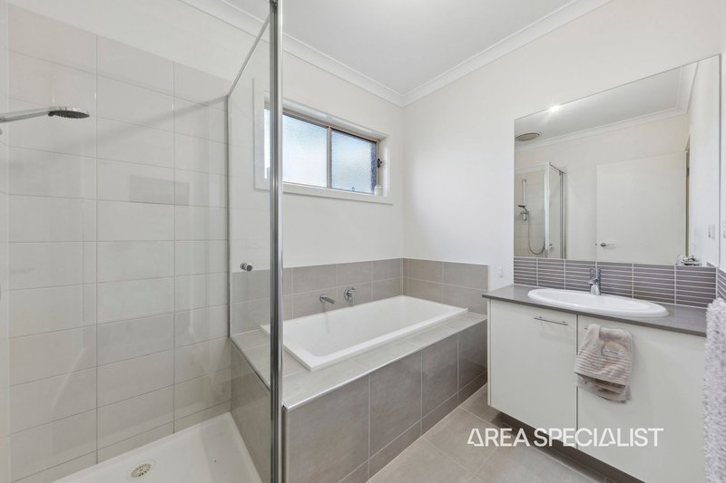 Photo - 25/3 Manor View, Pakenham VIC 3810 - Image 5