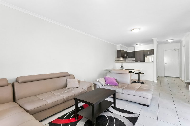 25/3 Wardens Walk, Coburg VIC 3058