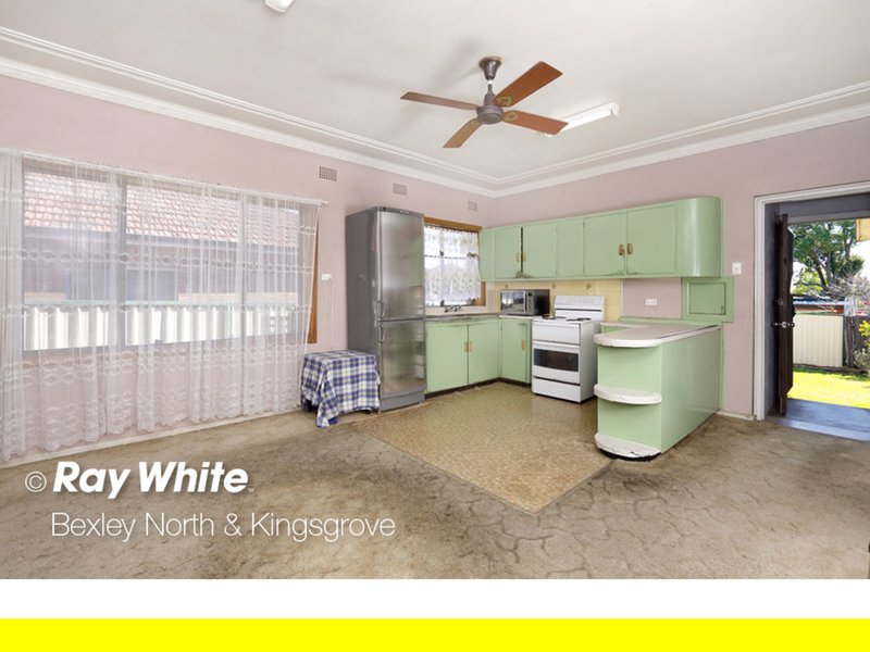 Photo - 253 William Street, Kingsgrove NSW 2208 - Image 3