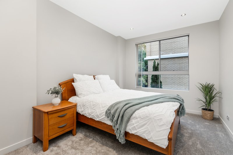 Photo - 25/33 Cecil Avenue, Castle Hill NSW 2154 - Image 7