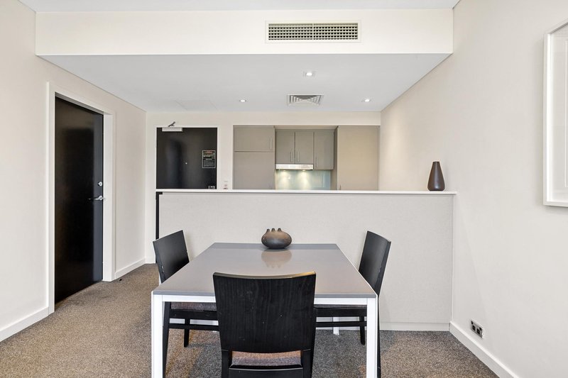 Photo - 25/33 Mounts Bay Road, Perth WA 6000 - Image 7