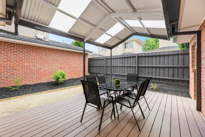 Photo - 2/533 Springvale Road, Glen Waverley VIC 3150 - Image 7