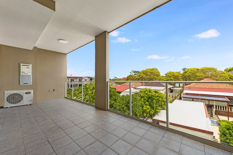 Photo - 25/38-46 Cairds Avenue, Bankstown NSW 2200 - Image 10