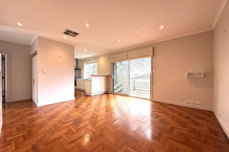 Photo - 2/54 Balwyn Road, Balwyn VIC 3103 - Image 2
