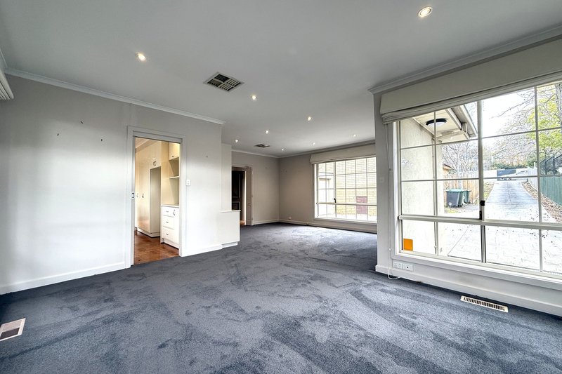 Photo - 2/54 Balwyn Road, Balwyn VIC 3103 - Image 7