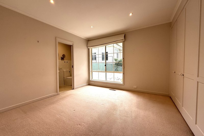 Photo - 2/54 Balwyn Road, Balwyn VIC 3103 - Image 8
