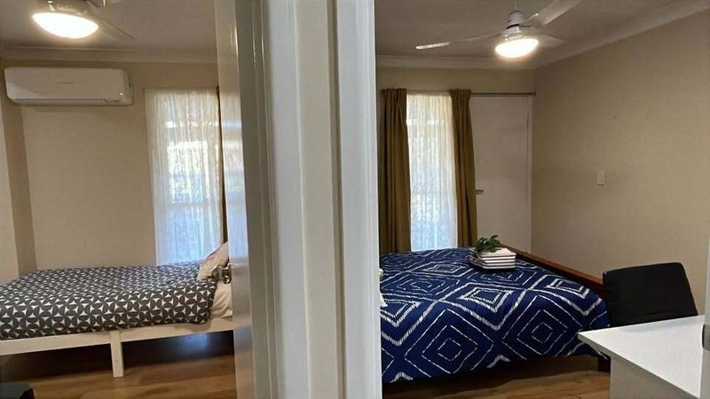 Photo - 2/54 Brigalow Street, Marsden QLD 4132 - Image 6