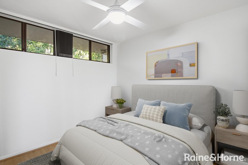 Photo - 2/54 Brisbane Street, St Lucia QLD 4067 - Image 5
