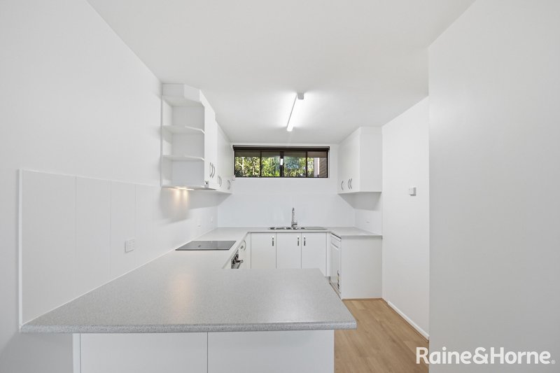 Photo - 2/54 Brisbane Street, St Lucia QLD 4067 - Image 6