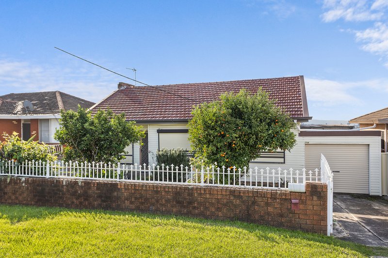 Photo - 254 Flagstaff Road, Lake Heights NSW 2502 - Image 1