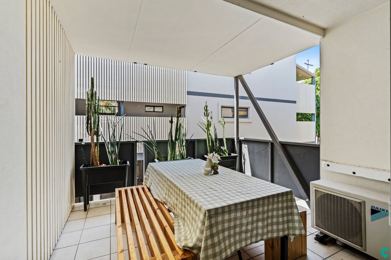 Photo - 2/54 Jackson Street, Hamilton QLD 4007 - Image 11