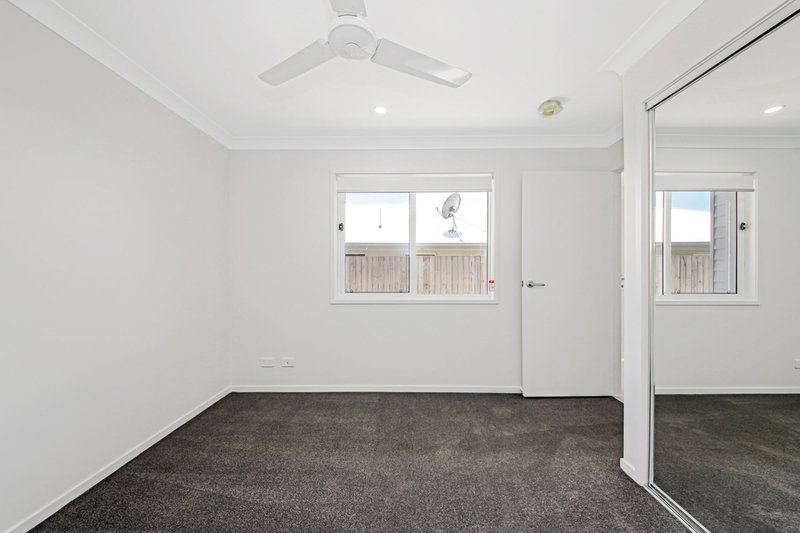 Photo - 2/54 Kevin Mulroney Drive, Flinders View QLD 4305 - Image 4